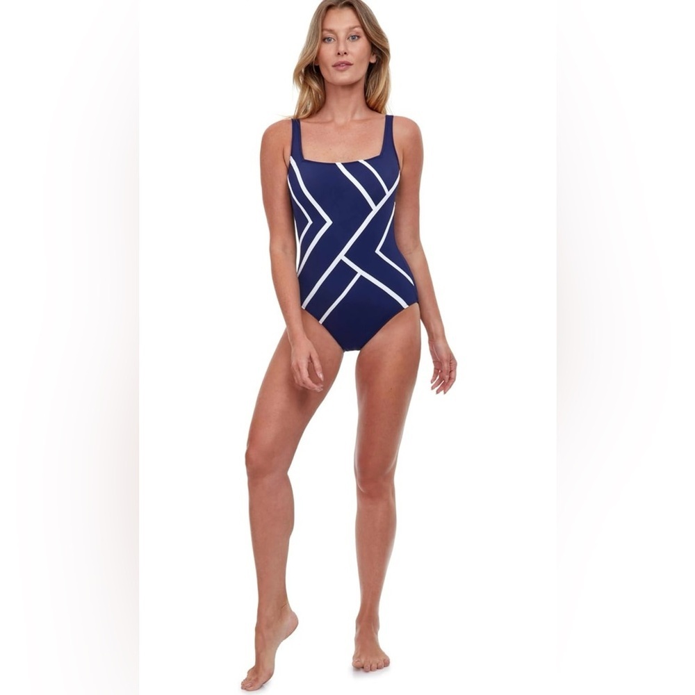 Gottex Mirage Women's Square Neck One Piece Swimsuit Essential with Soft Cups